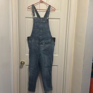 GUC Old Navy Light Wash Maternity Jean Denim Overalls Size 14